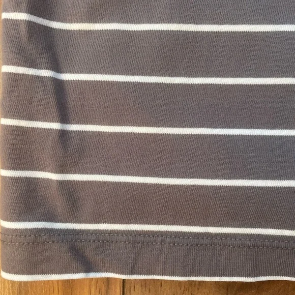 Mollusk Organic 100% Cotton Grey White Striped Pocket Tee – Men’s Large - Picture 5 of 7